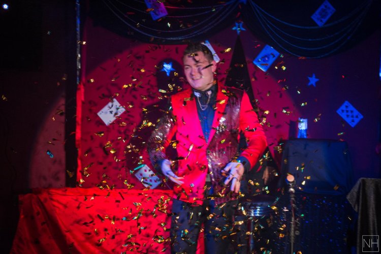 Mystére Onyx Magicien